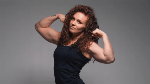 Melanie Driessen - freestyle calisthenics athlete